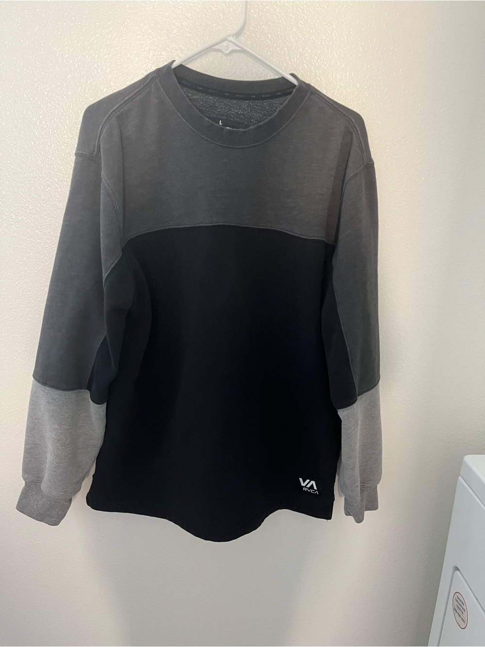 RVCA Men's Two-Tone Crewneck Sweater - Black and Gray